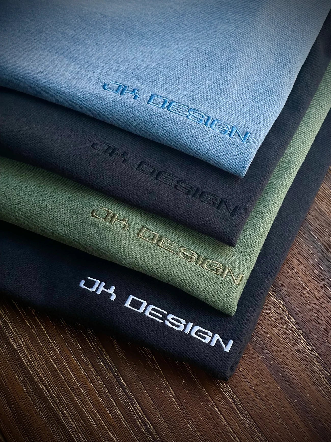 JK DESIGN EMBROIDERED TEE